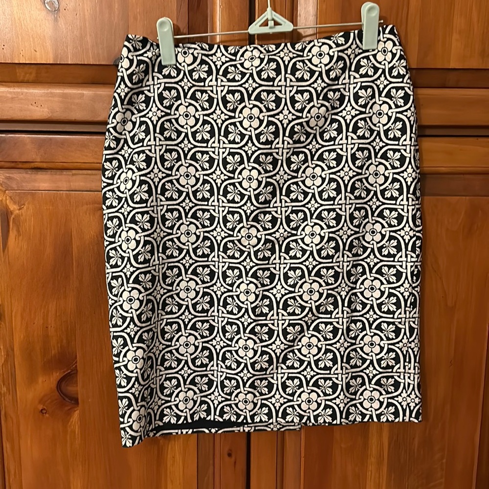 Versatile Talbots pencil skirt.
